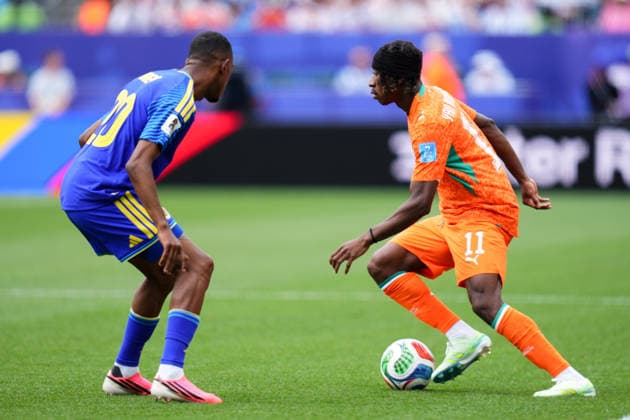 June 25, 2026: Ivory Coast Forward Yan Diomande (11) controls the ball during the first half of a World Cup Match against Curacao at Philadelphia Stadium in Philadelphia, Pennsylvania. CSM FIFA World Cup, WM, Weltmeisterschaft, Fussball 2026: Ivory Coast Vs Curacao JUN 25  - ZUMAc04_ 20260625_zma_c04_010 Copyright: xKylexRoddenx