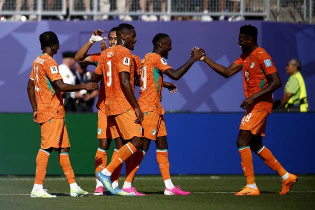 FIFA World Cup, WM, Weltmeisterschaft, Fussball 2026 - Group E - Curacao vs Ivory Coast Nicolas Pepe of Ivory Coast (2-R) celebrates with his teammates after scoring the 0-2 goal during the FIFA World Cup 2026 group stage match Curacao against Ivory Coast, in Philadelphia, Pennsylvania, USA, 25 June 2026. PHILADELPHIA United States  Copyright: xWILLxOLIVERx