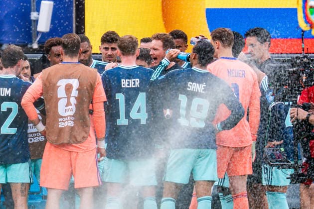 FIFA Fussball Weltmeisterschaft 2026, Gruppe E, Spiel 3, Ecuador vs Deutschand, 25.06.2026, Metlife-Stadion in New Jersey Hydration Break Julian Nagelsmann (Deutschland) Trinkpause *** 2026 FIFA World Cup, Group E, Match 3, Ecuador vs. Germany, June 25, 2026, MetLife Stadium in New Jersey Hydration Break Julian Nagelsmann Germany Water Break Copyright: xBahhoxKarax