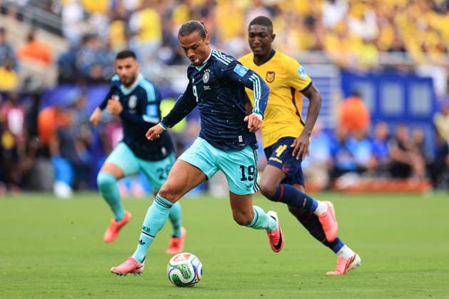 Football - FIFA World Cup, WM, Weltmeisterschaft, Fussball - Group E - Ecuador v Germany 25th June 2026 - FIFA World Cup - Group E - Ecuador v Germany - Leroy Sane of Germany - Photo: Simon Stacpoole Offside. New Jersey USA *** Fußball – FIFA-Weltmeisterschaft, Gruppe E: Ecuador gegen Deutschland, 25. Juni 2026 – FIFA-Weltmeisterschaft, Gruppe E: Ecuador gegen Deutschland – Leroy Sané aus Deutschland – Foto: Simon Stacpoole – Abseits – New Jersey, USA  Copyright: xSimonxStacpoolexOffside