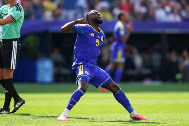 June 25, 2026: Curacao Defender Sherel Floranus (5) reacts after a missed shot during the second half of a World Cup Match against Ivory Coast at Philadelphia Stadium in Philadelphia, Pennsylvania. CSM Philadelphia United States of America - ZUMAc04_ 20260625_zma_c04_231 Copyright: xKylexRoddenx