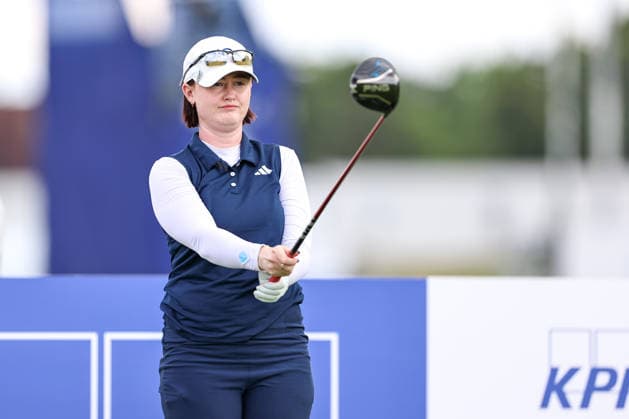 Karis Davidson of Australia lines up her drive on the ninth tee during the first round of the 2026 KPMG Women s PGA, Golf Herren Championship at Hazeltine National Golf Club on June 25, 2026 in Chaska, Minnesota. CSM. Chaska USA - ZUMAc04_ 20260625_zma_c04_254 Copyright: xStevenxGarciax