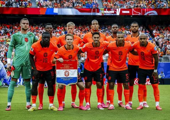KANSAS - Group photo during the 2026 FIFA World Cup, WM, Weltmeisterschaft, Fussball Group F match between Tunisia and the Netherlands at Kansas City Stadium on June 26, 2026, in Kansas, United States. KOEN VAN WEEL ANP FIFA World Cup 2026 group stage 2026 xVIxANPxSportx xxANPxIVx 561988910 originalFilename: 561988910.jpg