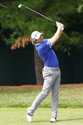 June 25, 2026, Cromwell, Connecticut, USA: Nico Echavarria (COL) tees off the 8th hole during the first round of the 2026 Travelers Championship at TPC River Highlands. Cromwell USA - ZUMAw109 20260625_fap_w109_003 Copyright: xDebbyxWongx