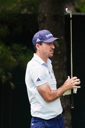 June 25, 2026, Cromwell, Connecticut, USA: Nick Taylor (CAN) watches his tee shot off the 8th hole green during the first round of the 2026 Travelers Championship at TPC River Highlands. Cromwell USA - ZUMAw109 20260625_fap_w109_030 Copyright: xDebbyxWongx