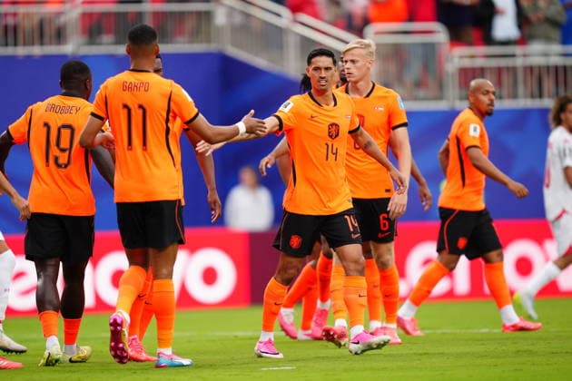 Tunisia v Netherlands - FIFA World Cup, WM, Weltmeisterschaft, Fussball 2026 - Group F KANSAS CITY, UNITED STATES - JUNE 25: Players of Netherlands celebrate after Ellyes Skhiri of Tunisia scored an own goal during the 2026 FIFA World Cup First Stage Group F match between Tunisia and Netherlands at Arrowhead Stadium (Kansas City Stadium) in Kansas City, Missouri, United States on June 25, 2026. Hakan Akgun Anadolu Missouri United States. Editorial use only. Please get in touch for any other usage.  Copyright: x2026xAnadoluxHakanxAkgunx