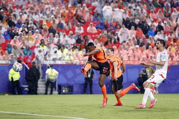 KANSAS - Denzel Dumfries of the Netherlands will miss the Group F match between Tunisia and the Netherlands during the 2026 FIFA World Cup, WM, Weltmeisterschaft, Fussball at Kansas City Stadium on June 25, 2026, in Kansas, United States. ROBIN VAN LONKHUIJSEN ANP FIFA World Cup 2026 group stage 2026 xVIxANPxSportx xxANPxIVx 561996934 originalFilename: 561996934.jpg