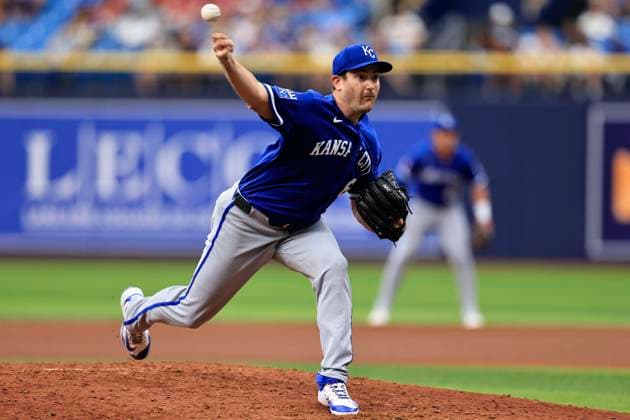 June 25, 2026, St. Petersburg, Florida, USA: Kansas City Royals starting pitcher Seth Lugo (67) delivers a pitch during an MLB, Baseball Herren, USA game against the Tampa Bay Rays on June 25, 2026 at Tropicana Field. The Rays beat the Royals 13-2. MLB 2026: Tampa Bay Rays 13 : 2 Kansas City Royals  - ZUMAh180 20260625_zsp_h180_061 Copyright: xKimxHukarix
