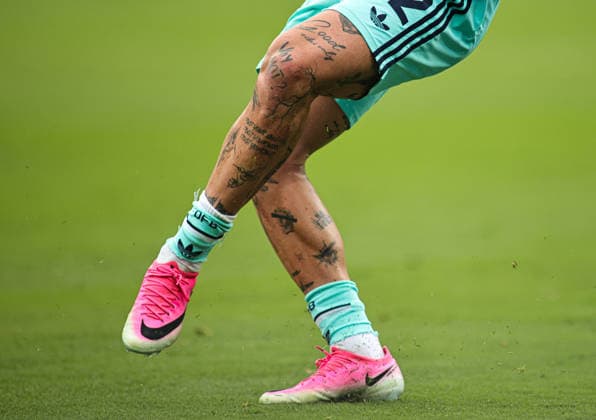 June 25, 2026, Rutherford, New Jersey, USA: Germany defender David Raum (22) kicks the ball during the June 25th FIFA World Cup, WM, Weltmeisterschaft, Fussball 2026 matchup between Ecuador and Germany at MetLife Stadium in East Rutherford, New Jersey. Rutherford USA - ZUMAs325 20260625_zsp_s325_158 Copyright: xJessxStilesx