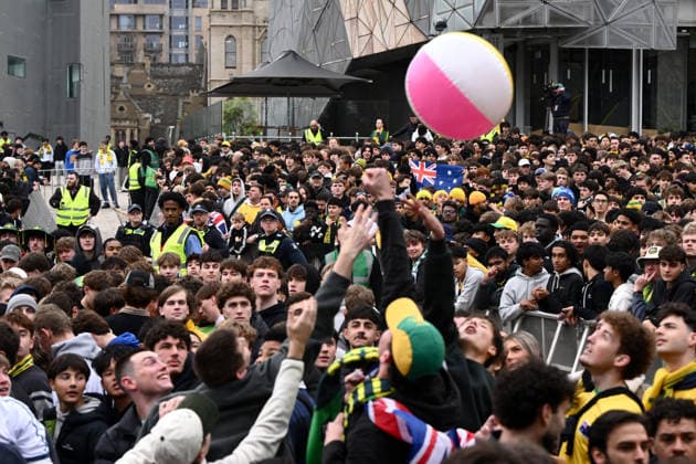 Football, 2026 FIFA World Cup, Paraguay v Australia, Australian fans in Melbourne