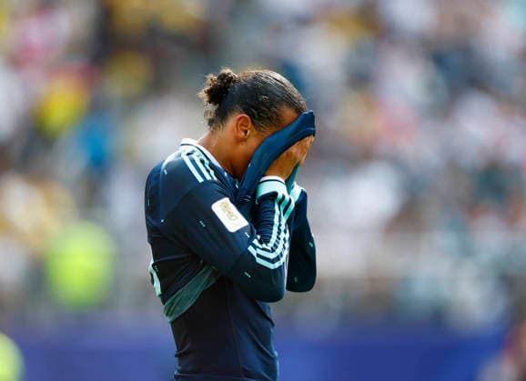 June 25, 2026, New Jersey, New York, USA: Leroy Sane of Germany clean his face during the FIFA World Cup, WM, Weltmeisterschaft, Fussball 2026 Group E match between Ecuador and Germany at New York New Jersey Stadium in East Rutherford, United States, on June 25, 2026. World Cup 2026: Group E: Ecuador Vs Germany .  - ZUMAs337 20260625_znp_s337_026 Copyright: xGentxShkullakux