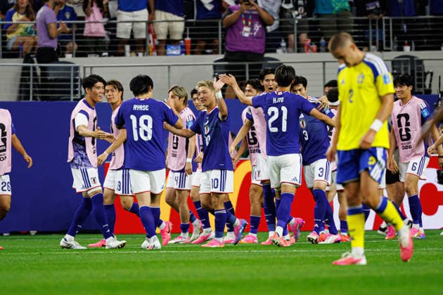 Daizen Maeda and players seen celebrating after scoring goal during FIFA World Cup, WM, Weltmeisterschaft, Fussball 2026 game between national teams of Japan an Sweden (Grzegorz Wajda Ball Raw Images) Arlington Dallas Stadium USA Copyright: xGrzegorzxWajdax grzegorzwajda_japan_netherlands_2526_2-7