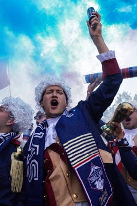 FIFA World Cup, WM, Weltmeisterschaft, Fussball 2026 - Group D - Turkey vs USA USA fans cheer ahead of the FIFA World Cup 2026 group stage match Turkey against USA, in Los Angeles, USA, 25 June 2026. LOS ANGELES United States  Copyright: xCHRISTOPHERxTORRESx