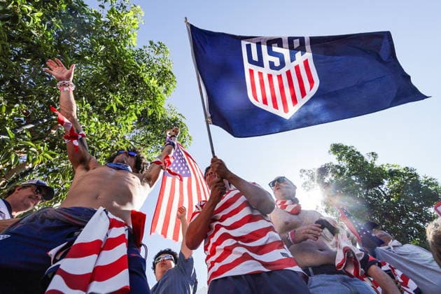 FIFA World Cup, WM, Weltmeisterschaft, Fussball 2026 - Group D - Turkey vs USA USA fans cheer ahead of the FIFA World Cup 2026 group stage match Turkey against USA, in Los Angeles, USA, 25 June 2026. LOS ANGELES United States  Copyright: xCHRISTOPHERxTORRESx