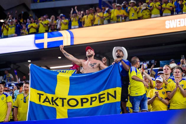 260625 Fans of Sweden after the FIFA World Cup, WM, Weltmeisterschaft, Fussball 2026 football match between Japan and Sweden on June 25, 2026 in Dallas. Photo: Ludvig Thunman BILDBYRAN kod LT PA1259 bbeng fotboll football soccer fotball vm fotbolls-vm fotball-vm fotbolls-vm 2026 fifa world cup 2026 sverige sweden sverige a japan publik *** 260625 Swedish fans after the 2026 FIFA World Cup soccer match between Japan and Sweden on June 25, 2026 in Dallas. Photo by Ludvig Thunman, BILDBYRAN. Code: LT PA1259. bbeng soccer football fotball World Cup soccer World Cup 2026 FIFA World Cup 2026 Sweden Sweden A Japan audience  Copyright: LUDVIGxTHUNMAN BB260625LT168