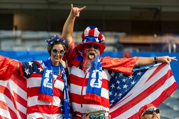 June 25, 2026, Los Angeles, California, USA: Soccer fans arrive before the FIFA World Cup, WM, Weltmeisterschaft, Fussball Group D match between the United States and Turkey in Inglewood, Calif., Thursday, June 25, 2026. Los Angeles USA - ZUMAc68_ 20260625_zaf_c68_008 Copyright: xRingoxChiux