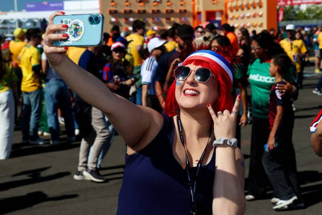 June 25, 2026, Santa Clara, California, USA: Santa Clara, USA - June 25 2026: Stadium atmosphere and fans before a FIFA World Cup, WM, Weltmeisterschaft, Fussball group match between Paraguay and Australia at San Francisco Bay Area Stadium World Cup 2026: Group D: Paraguay Vs Australia  - ZUMAp121 20260625_zsp_p121_014 Copyright: xChrisxPutnamx
