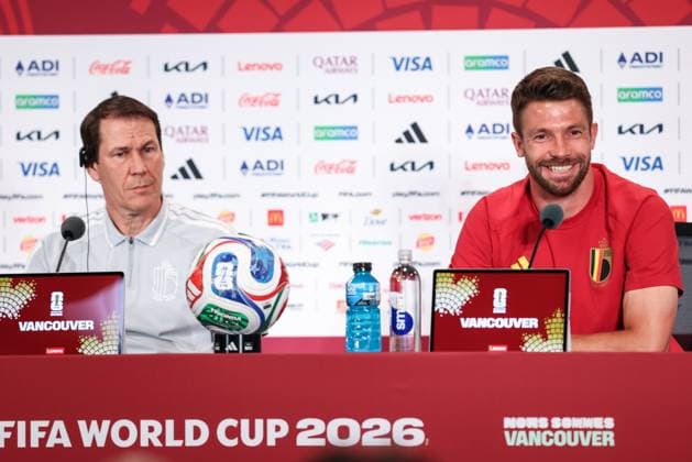 Belgium s head coach Rudi Garcia and Belgium s Brandon Mechele pictured during a press conference, PK, Pressekonferenz of Belgian national soccer team Red Devils in Vancouver, Canada, on Thursday 25 June 2026. The Rode Duivels-Diables Rouges have two draw games so far and a third game to play on the 27th of June. BRUNOxFAHY  x179294235x