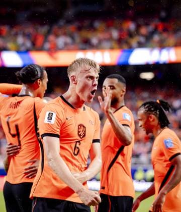 KANSAS - Jan Paul van Hecke of the Netherlands celebrates the 3-1 during the 2026 FIFA World Cup, WM, Weltmeisterschaft, Fussball Group F match between Tunisia and the Netherlands at Kansas City Stadium on June 25, 2026, in Kansas, United States. ROBIN VAN LONKHUIJSEN ANP FIFA World Cup 2026 group stage 2026 xVIxANPxSportx xxANPxIVx 562006642 originalFilename: 562006642.jpg