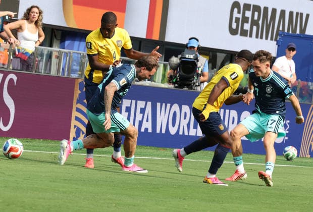 FIFA World Cup, WM, Weltmeisterschaft, Fussball 2026 EAST RUTHERFORD, NEW JERSEY - JUNE 25: Ecuador secured a 2-1 victory over Germany in their FIFA World Cup 2026 Group E match at MetLife Stadium on June 25, 2026 in East Rutherford, New Jersey, United States. Ecuador produced a spirited performance to claim all three points and finish the group stage on a high while Germany suffered their first defeat of the tournament. New York New Jersy MetLife Stadium USA Copyright: xseshadrixSUKUMARx