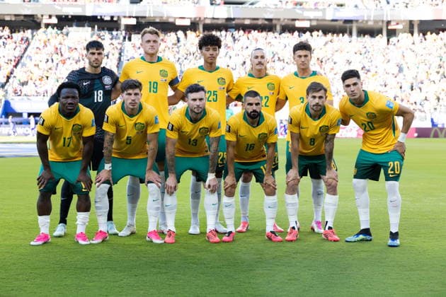 FIFA World Cup, WM, Weltmeisterschaft, Fussball 2026 - Group D - Paraguay vs Australia Players of Australia pose for a family picture ahead of the FIFA World Cup 2026 group stage match Paraguay against Australia, in Santa Clara, Califronia, USA, 25 June 2026. SANTA CLARA United States  Copyright: xBENJAMINxFANJOYx