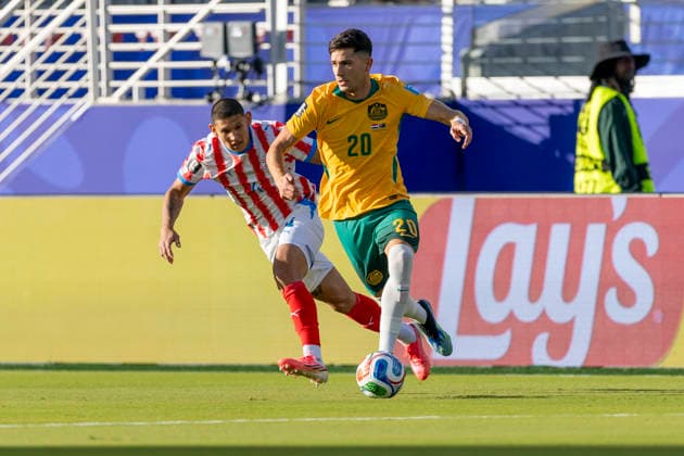 SANTA CLARA, CA - JUNE 25: Cristian Volpato 20 of Australia controls the ball during the FIFA World Cup, WM, Weltmeisterschaft, Fussball Group D match between Paraguay and Australia on June 25, 2026 at San Francisco Bay Area Stadium in Santa Clara, CA. (Photo by Bob Kupbens Icon Sportswire) SOCCER: JUN 25 FIFA World Cup 26 Group D - Paraguay vs Australia EDITORIAL USE ONLY Icon260625012