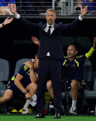 June 25, 2026, Arlington, Texas, USA: Sweden manager GRAHAM POTTER gestures from the sidelines during the 2026 FIFA World Cup, WM, Weltmeisterschaft, Fussball Group F match between Japan and Sweden at Dallas Stadium on June 25, 2026 in Arlington, Texas. Arlington USA - ZUMAa325 20260625_zsa_a325_028 Copyright: xDavidxBalleringxIix
