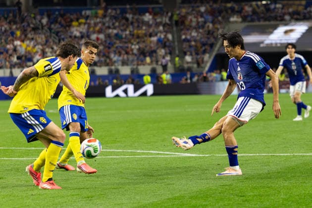 June 25, 2026, Arlington, Texas, USA: Japan midfielder KEITO NAKAMURA (13) kicks the ball during a Group F 2026 FIFA World Cup, WM, Weltmeisterschaft, Fussball match between Japan and Sweden at Dallas Stadium in Arlington, Texas. Arlington USA - ZUMAh193 20260625_zsp_h193_011 Copyright: xDanielxMcGregor-Huyerx