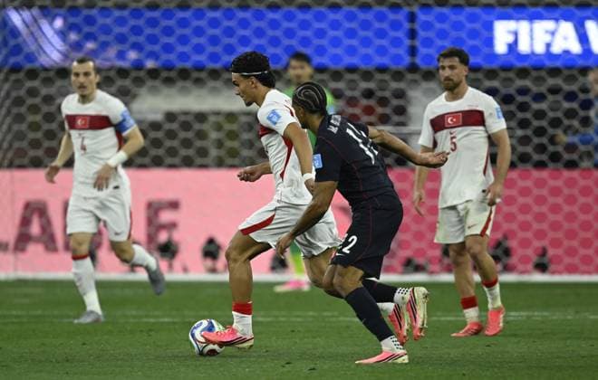 Turkiye v USA - FIFA World Cup, WM, Weltmeisterschaft, Fussball 2026 - Group D LOS ANGELES, CALIFORNIA - JUNE 25: Can Uzun of Turkiye in action during the 2026 FIFA World Cup First Stage Group D match between Turkiye and USA at the Los Angeles Stadium (SoFi Stadium) in Inglewood, California, United States on June 25, 2026. Tayfun Coskun Anadolu California United States. Editorial use only. Please get in touch for any other usage.  Copyright: x2026xAnadoluxTayfunxCoskunx