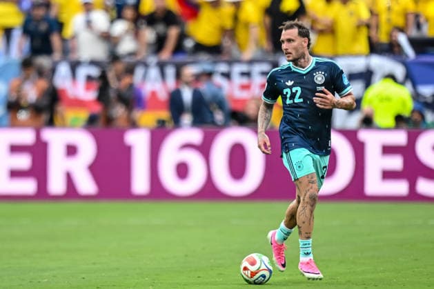 David Raum (Germany) controls the Ball during the FIFA World Cup, WM, Weltmeisterschaft, Fussball 2026 Group E match between Ecuador and Germany at New York New Jersey Stadium on June 25, 2026 in East Rutherford, United States. (Photo by Harry Langer DeFodi Images) - *** David Raum of Germany controls the ball during the 2026 FIFA World Cup Group E match between Ecuador and Germany at New York New Jersey Stadium on June 25, 2026, in East Rutherford, United States. Photo by Harry Langer, DeFodi Images