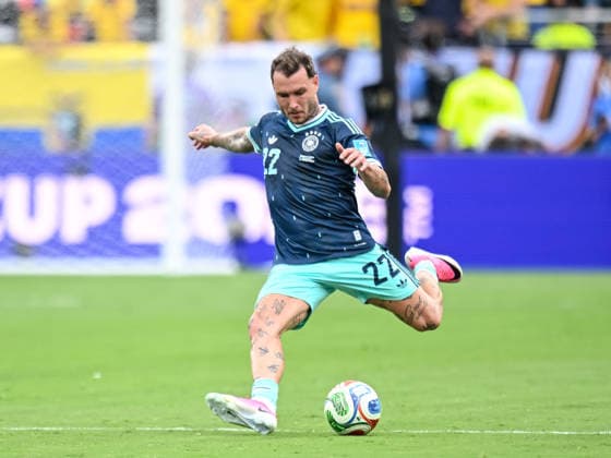 David Raum (Germany) controls the Ball during the FIFA World Cup, WM, Weltmeisterschaft, Fussball 2026 Group E match between Ecuador and Germany at New York New Jersey Stadium on June 25, 2026 in East Rutherford, United States. (Photo by Harry Langer DeFodi Images) - *** David Raum of Germany controls the ball during the 2026 FIFA World Cup Group E match between Ecuador and Germany at New York New Jersey Stadium on June 25, 2026, in East Rutherford, United States. Photo by Harry Langer, DeFodi Images