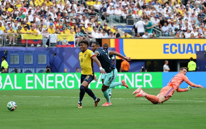 260626 -- NEW JERSEY, June 26, 2026 -- Jonathan Tah 2nd L of Germany competes with Rodriguez 1st L of Ecuador during the group E match between Ecuador and Germany at the 2026 FIFA World Cup, WM, Weltmeisterschaft, Fussball at New York New Jersey Stadium in New Jersey, the United States, June 25, 2026. SPU.S.-NEW JERSEY-FOOTBALL-FIFA WORLD CUP-GROUP E-ECU VS GER CaoxCan  (SP)U.S.-NEW JERSEY-FOOTBALL-FIFA WORLD CUP-GROUP E-ECU VS GER IMAGO CaoxCan  imago images 0860044964