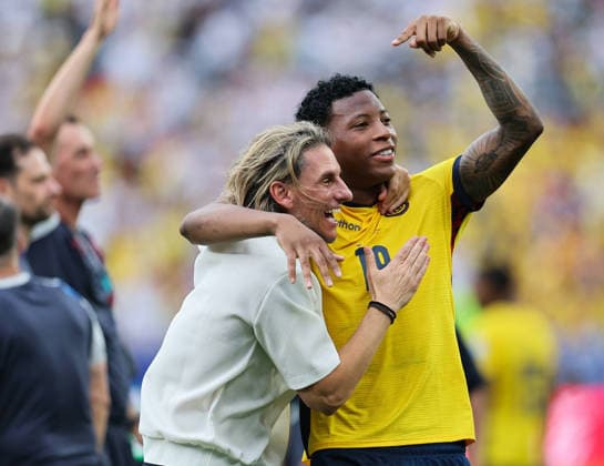 260626 -- NEW JERSEY, June 26, 2026 -- Sebastian Beccacece L, head coach of Ecuador, celebrates with Plata after the group E match between Ecuador and Germany at the 2026 FIFA World Cup, WM, Weltmeisterschaft, Fussball at New York New Jersey Stadium in New Jersey, the United States, June 25, 2026. SPU.S.-NEW JERSEY-FOOTBALL-FIFA WORLD CUP-GROUP E-ECU VS GER CaoxCan  (SP)U.S.-NEW JERSEY-FOOTBALL-FIFA WORLD CUP-GROUP E-ECU VS GER IMAGO CaoxCan  imago images 0860045211