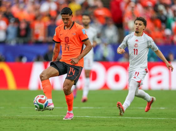 JUNE 25, 2026: Netherlands midfielder Tijjani Reijnders (14) reacts against Tunisia at Kansas City Stadium in Kansas City, MO. CSM Kansas City United States - ZUMAc04_ 20260625_zma_c04_392 Copyright: xRomanxPunox