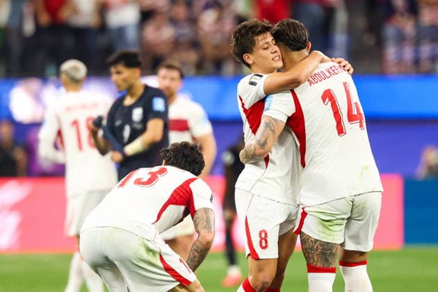FIFA World Cup, WM, Weltmeisterschaft, Fussball 2026 - Group D - Turkey vs USA Turkey defender Evren Eren ElmalÄ±, midfielder Arda Güler, defender Abdülkerim BardakcÄ± celebrate after winning the FIFA World Cup 2026 group stage match Turkey against USA, in Los Angeles, USA, 25 June 2026. LOS ANGELES United States  Copyright: xCHRISTOPHERxTORRESx