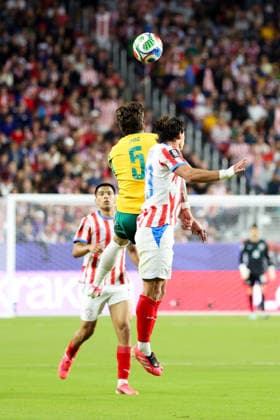 June 25, 2026, Santa Clara, California, USA: Santa Clara, USA - June 25 2026: Jordan Bos 5 of Australia and MatoÂ­as Galarza 23 of Paraguay compete during a FIFA World Cup, WM, Weltmeisterschaft, Fussball group match between Paraguay and Australia at San Francisco Bay Area Stadium Santa Clara USA - ZUMAp121 20260625_zsp_p121_053 Copyright: xChrisxPutnamx