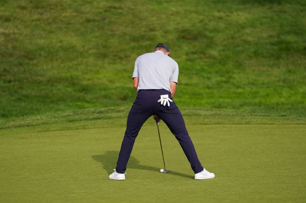 June 25, 2026, Cromwell, Connecticut, USA: Justin Rose (ENG) straddles a putt on the 18th green during the first round of the 2026 Travelers Championship at TPC River Highlands. Cromwell USA - ZUMAw109 20260625_fap_w109_036 Copyright: xDebbyxWongx