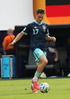 Fussball , Weltmeisterschaft 2026, FIFA WM 2026, Fussball World Cup , Canada USA, Mexico-2026, Ecuador vs Deutschland Ecuador vs Germany Gruppenphase, Gruppen E , 25..06.2026, Metlife Stadium New York-New Jersey Florian Wirtz Deutschland, Germany, GER Aktion Einzelbild, Foto Chai von der Laage FIFA regulations prohibit any use of photographs as image sequences and or quasi-video. EDITORIAL USE ONLY, *** Soccer, 2026 World Cup, FIFA World Cup 2026, Soccer World Cup, Canada, USA, Mexico 2026, Ecuador vs. Germany, Group Stage, Group E, June 25, 2026, MetLife Stadium, New York, New Jersey, Florian Wirtz, Germany, GER, Action, Still Image, Photo by Chai von der Laage. FIFA regulations prohibit any use of photographs as image sequences and or quasi-video. EDITORIAL USE ONLY,