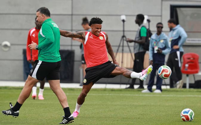 (260626) -- TORONTO, June 26, 2026 -- Players of Senegal attend a training session at the FIFA World Cup, WM, Weltmeisterschaft, Fussball 2026 in Toronto, Canada on June 25, 2026. (Photo by Xinhua) (SP)CANADA-TORONTO-FOOTBALL-FIFA WORLD CUP-TRAINING-SENEGAL YangxShu 