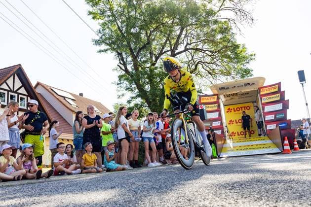 26.06.2026, GER, Rennrad, Maenner Frauen Junioren, Saison 2026, Rad DM 26 German Cycling Deutsche Meisterschaften, Einzelzeitfahren Rund um Streufdorf Gemeinde Straufhain Ian Kings (CT Team Visma Lease a Bike Developement) 3 Tage sommerliches Rekordwochenende mit Temperaturen bis zu 38Grad stellten die Rahmenbedingungen für die Rad DM 26. Am Freitag stand das Einzelzeitfahren der Männer über 41km 413hm sowie der Frauen über 26,2km 215hm an. 98646 Streufdorf Simmershausen Bundesstrasse L1134 K505 L26 Thüringen Deutschland *** June 26, 2026, GER, Road Bike, Men, Women, Juniors, 2026 Season, Rad DM 26 German Cycling Championships, Individual Time Trial Around Streufdorf, Municipality of Straufhain, Ian Kings, CT Team Visma Lease a Bike Development. A three-day summer record-breaking weekend with temperatures reaching up to 38 degrees set the stage for the 2026 German Cycling Championships. On Friday, the men’s individual time trial over 41 km (413 m elevation gain) as well as the women’s race over 26.2 km with 215 hm, took place in 98646 Streufdorf, Simmershausen, on Federal Highway L1134, K505, and L26, Thuringia, Germany