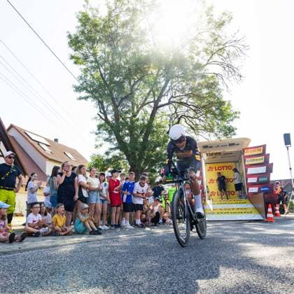 26.06.2026, GER, Rennrad, Maenner Frauen Junioren, Saison 2026, Rad DM 26 German Cycling Deutsche Meisterschaften, Einzelzeitfahren Rund um Streufdorf Gemeinde Straufhain Fausto Valentin Penna (CT Team Lotto Kern-Haus Outlet Montabaur) 3 Tage sommerliches Rekordwochenende mit Temperaturen bis zu 38Grad stellten die Rahmenbedingungen für die Rad DM 26. Am Freitag stand das Einzelzeitfahren der Männer über 41km 413hm sowie der Frauen über 26,2km 215hm an. 98646 Streufdorf Simmershausen Bundesstrasse L1134 K505 L26 Thüringen Deutschland *** June 26, 2026, GER, Road Bike, Men, Women, Juniors, 2026 Season, Rad DM 26 German Cycling Championships, Individual Time Trial Around Streufdorf, Municipality of Straufhain, Fausto Valentin Penna, CT Team Lotto Kern Haus Outlet, Montabaur—A three-day summer record-breaking weekend with temperatures reaching up to 38 degrees set the stage for the 2026 German Cycling Championships. On Friday, the men’s individual time trial over 41 km 413 hm, as well as the women’s race over 26.2 km (215 hm). 98646 Streufdorf, Simmershausen, Federal Highway L1134, K505, L26, Thuringia, Germany