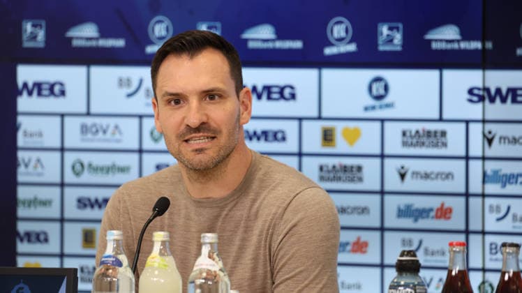 26.06.2026, xrekx, Fussball 2.Bundesliga, Karlsruher SC - Pressekonferenz v.l. Mario Eggimann Geschäftsführer (Karlsruher SC) (DFL DFB REGULATIONS PROHIBIT ANY USE OF PHOTOGRAPHS as IMAGE SEQUENCES and or QUASI-VIDEO) Karlsruhe *** June 26, 2026, xrekx, Soccer 2. Bundesliga, Karlsruher SC Press Conference with Mario Eggimann, Managing Director of Sports at Karlsruher SC. DFL and DFB regulations prohibit any use of photographs as image sequences and or quasi-video. Karlsruhe