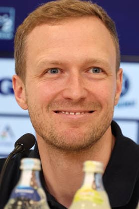 26.06.2026, xrekx, Fussball 2.Bundesliga, Karlsruher SC - Pressekonferenz v.l. Maximilian Senft Trainer (Karlsruher SC) lacht, laechelt, positiv, zufrieden, laughs, smiles, positive, satisfied (DFL DFB REGULATIONS PROHIBIT ANY USE OF PHOTOGRAPHS as IMAGE SEQUENCES and or QUASI-VIDEO) Karlsruhe *** June 26, 2026, xrekx, Soccer 2. Bundesliga, Karlsruher SC Press Conference: Maximilian Senft, Coach of Karlsruher SC, laughs, smiles, positive, satisfied DFL DFB REGULATIONS PROHIBIT ANY USE OF PHOTOGRAPHS as IMAGE SEQUENCES and or QUASI-VIDEO Karlsruhe