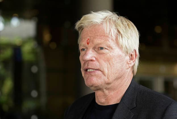 Football: Oliver Kahn arrives in Mumbai, India