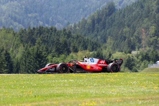 Lewis Hamilton (Scuderia Ferrari HP 44), 1 Freies Training, Grosser Preis von Oesterreich, Motorsport, Herren, Formel 1, 26.06.2026 Spielberg Steiermark Oesterreich *** Lewis Hamilton, Scuderia Ferrari, No. 44, Free Practice 1, Austrian Grand Prix, Motorsports, Men, Formula 1, June 26, 2026, Spielberg, Styria, Austria Copyright: xkolbert-press ChristianxKolbertx
