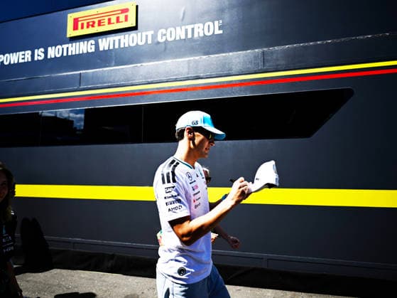 F1 Grand Prix of Austria - Practice George Russell of the Mercedes-AMG Petronas Formula One Team is in the paddock during the FIA Formula One World Championship, WM, Weltmeisterschaft GP Formula 1 Lenovo Austrian Grand Prix on June 26, 2026, in Spielberg, Austria. Spielberg Austria  Copyright: xLucaxBarsalix originalFilename:barsali-notitle260626_npRMn.jpg