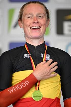 Winner Belgian champion Elite Women Lotte Claes celebrates on the podium of the women s elite individual road time trial race (20,5km) at the Belgian Cycling Championships, in Maarkedal, on Friday 26 June 2026. DAVIDxPINTENS  x179395217x