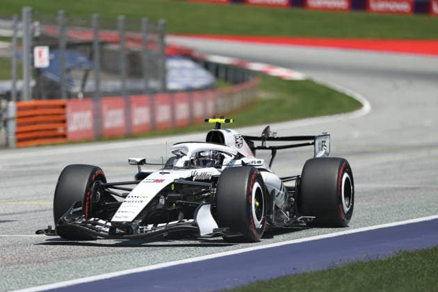 26.06.2026, Red Bull Ring, Spielberg, Formel 1 Großer Preis von Österreich 2026 , im Bild Valtteri Bottas (FIN), Cadillac Formula 1 Team (Photo by Milan Klemenc Hasan Bratic DeFodi Images) - *** June 26, 2026, Red Bull Ring, Spielberg, 2026 Formula 1 Austrian Grand Prix; pictured: Valtteri Bottas (FIN), Cadillac Formula 1 Team. Photo by Milan Klemenc, Hasan Bratic, DeFodi Images