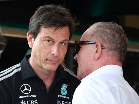 26.06.2026, Red Bull Ring, Spielberg, Formel 1 Großer Preis von Österreich 2026 , im Bild Teamchef und Geschäftsführer Toto Wolff (Mercedes-AMG Petronas F1 Team) mit Andreas Kroiss, CEO von Einhell. (Photo by Alessandro Martellotta Hasan Bratic DeFodi Images) - *** June 26, 2026, Red Bull Ring, Spielberg, 2026 Formula 1 Austrian Grand Prix; pictured: Team Principal and Managing Director Toto Wolff of the Mercedes AMG Petronas F1 Team with Andreas Kroiss, CEO of Einhell. Photo by Alessandro Martellotta, Hasan Bratic, DeFodi Images