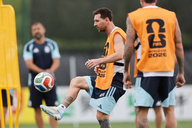 Argentina s Lionel Messi attends a training session of the team at Compass Minerals National Performance Center, in Kansas City, USA, 26 June 2026. Argentina s training session !ACHTUNG: NUR REDAKTIONELLE NUTZUNG!  Copyright: xJUANxIGNACIOxRONCORONIx GRAF6488 20260626-55020721332_1